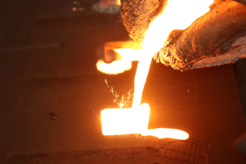 MIT відкрив таємні атомні структури металів, що зберігаються навіть в розплаві: Не можна повністю випадково розподілити атоми”