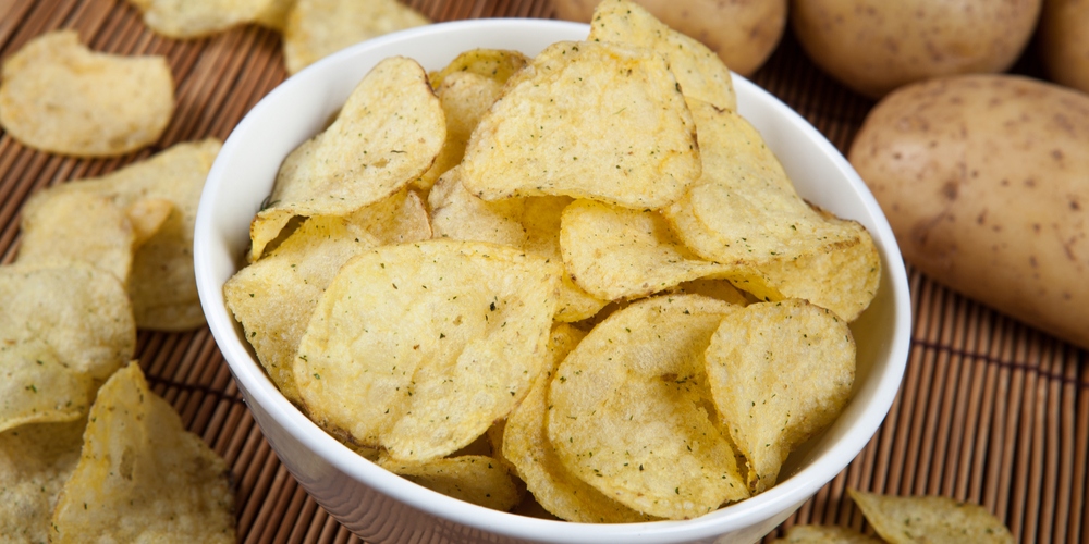 Солёные картофельные чипсы